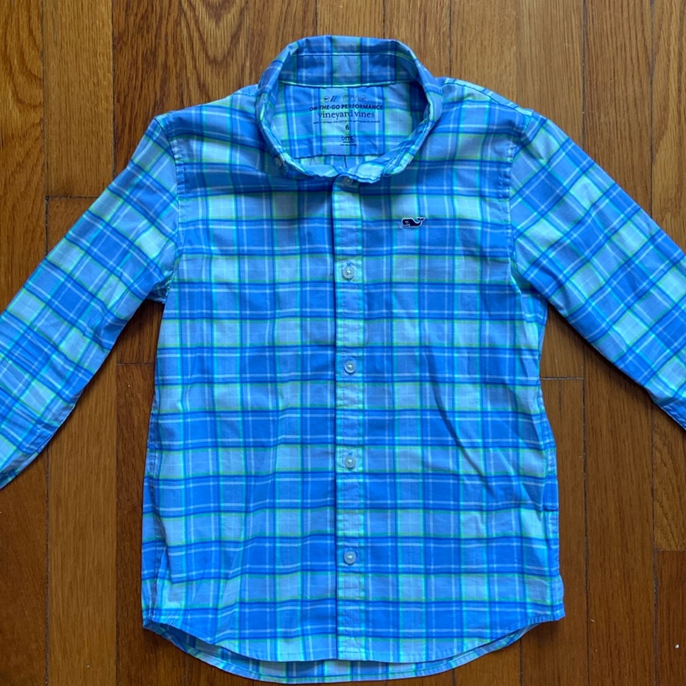 Vineyard Vines On-The-Go Performance Button Down Boys Size 6